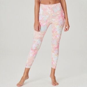 Onzie Pastel Leggings